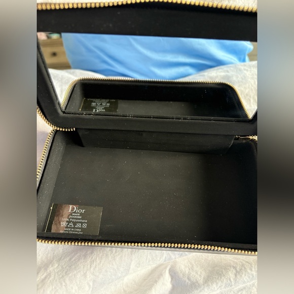 Dior Limited Edition Holiday Clutch – Black & Gold - Picture 11 of 14